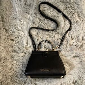 🔥🔥🔥🔥🔥Michael Kors Purse🔥🔥🔥🔥🔥